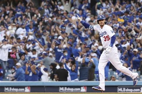 Cody Bellinger Los Angeles Dodgers Agreed To 1 Year 17m Deal Before