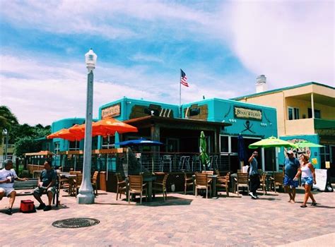 Best Bars And Restaurants In Hollywood Florida Hollywood Beach