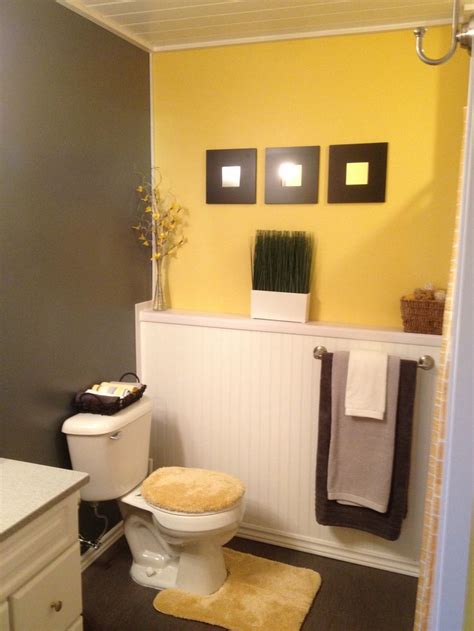 Colorful And Joyful Yellow Bathrooms Designs Interior Vogue