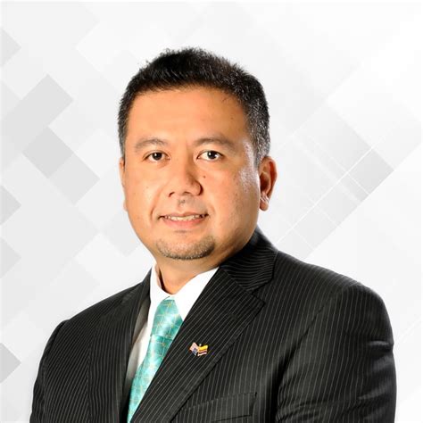 2002 awards tdm plantation sdn bhd (tdmp) was awarded the. Top Management | Official Portal - Universiti Malaysia ...