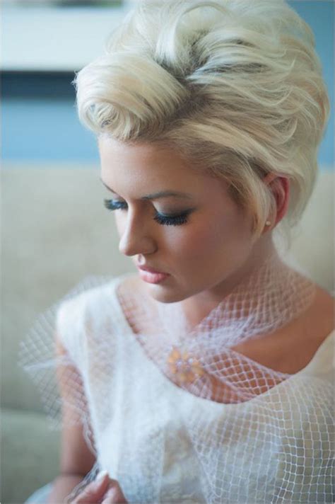 20 Sublime Wedding Hairstyles For Short Haired Brides Short Hair