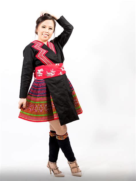 hmong-leng-sam-neua-hmong-clothes,-hmong-fashion,-thai-fashion