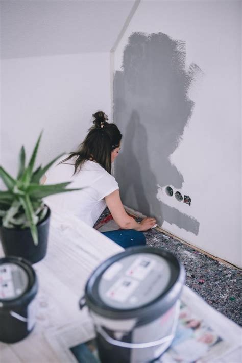 Wir haben es uns zur aufgabe gemacht, informationen neutral und ohne werbezuschüsse zu recherchieren und unseren lesern zur verfügung zu stellen. Wand in Betonoptik selber machen - Trendstruktur ...