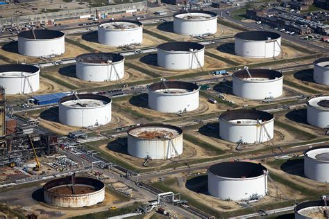 Crude Storage Tanks Nearing Their Brim Spur Super Contango Bloomberg
