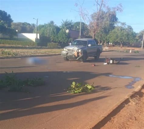 Motociclista morre após ser atingido por caminhonete em Palmas