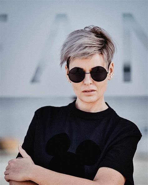 See more ideas about účesy, vlasy, krátke vlasy. Pixie Haircuts for Thin Hair Pictures and Tips for 2019 ...
