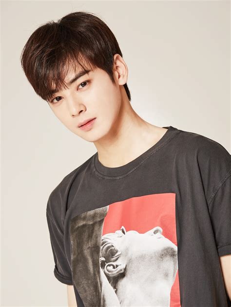 On the january 24 lunar new year special broadcast of sbs's basketball variety program handsome when asked if his younger brother was as good looking as him, cha eun woo replied, he's cute. on who was better looking between the two, cha. Cha Eun-Woo - AsianWiki
