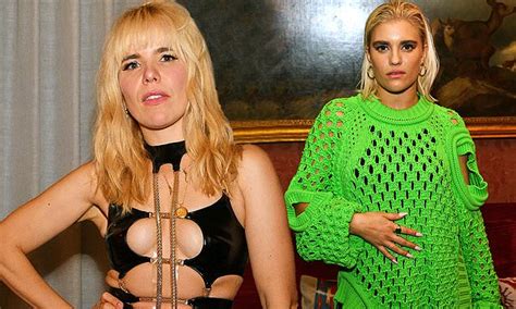 Paloma Faith Goes For A Risque Ensemble While Tiger Lilly Taylor Stuns For Es Magazine Bash