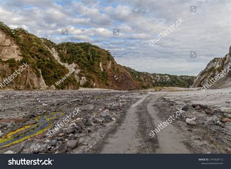 Lahar Mudflow Pinatubo Volcano Philippines Stock Photo 1741828112