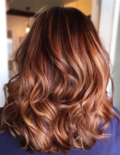 Balayage cuivré cheveux chatains - Balayage cuivré : le reflet chaud à