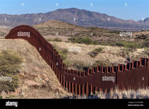 Us Border Fence On The Mexico Border East Of Nogales Arizona Usa And