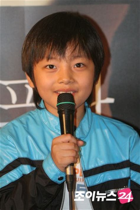 He debuted as a child actor in 2005. Yeo Jin Goo's Has Transformed From Child Actor To Leading ...