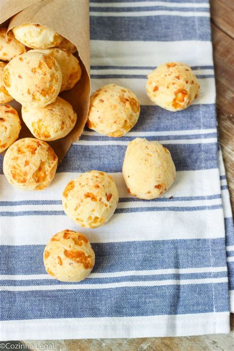 Como fazer pão de queijo | Receita | Pão de queijo, Ideias ...