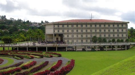 La Historia De La Universidad Simón Bolívar · La Guía De Caracas