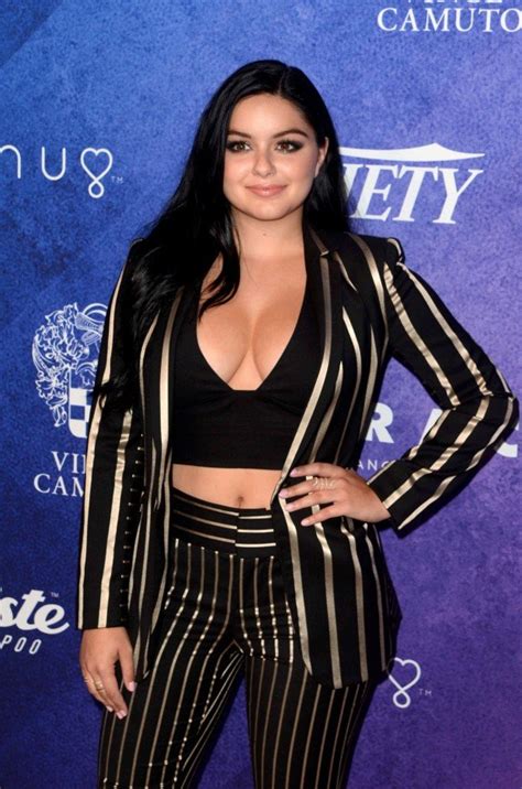 Ariel Winter Cleavage 27 Photos Thefappening