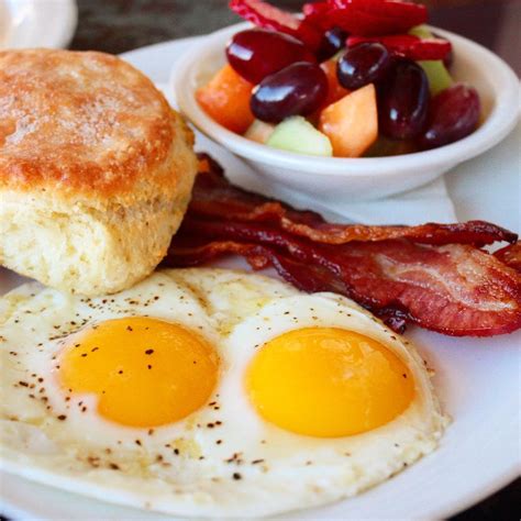 Big Bad Breakfast Heads To Nashville With Biscuits Bacon And