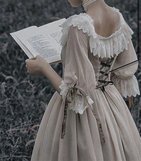 Victorian Clothing Aesthetic