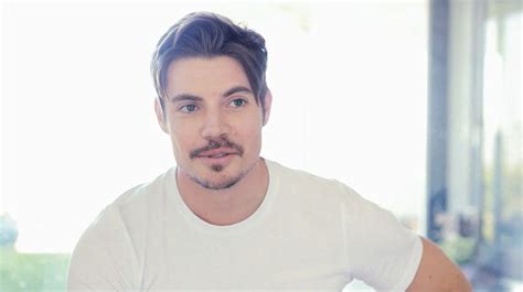 Josh Henderson Biography Wiki Husband Married Brother Marriage