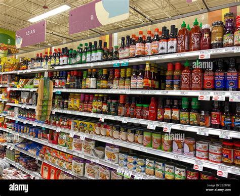 Orlando Fl Usa The Asian Sauce Aisle At A Publix Grocery