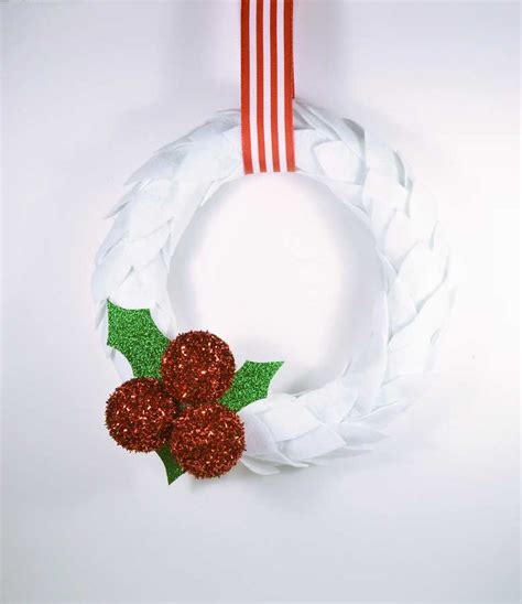 Diy Christmas Wreath Felt And Holly Berries