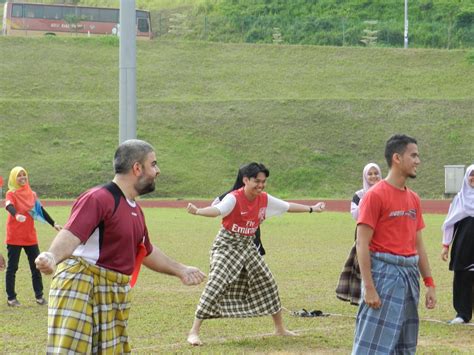 Traditional essay pt3 games malaysian. TRADITIONAL GAME CLUB: TRADITIONAL GAMES IN MALAYSIA