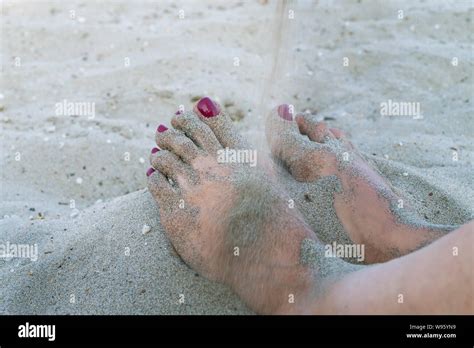 Female Toes Beach Hi Res Stock Photography And Images Alamy