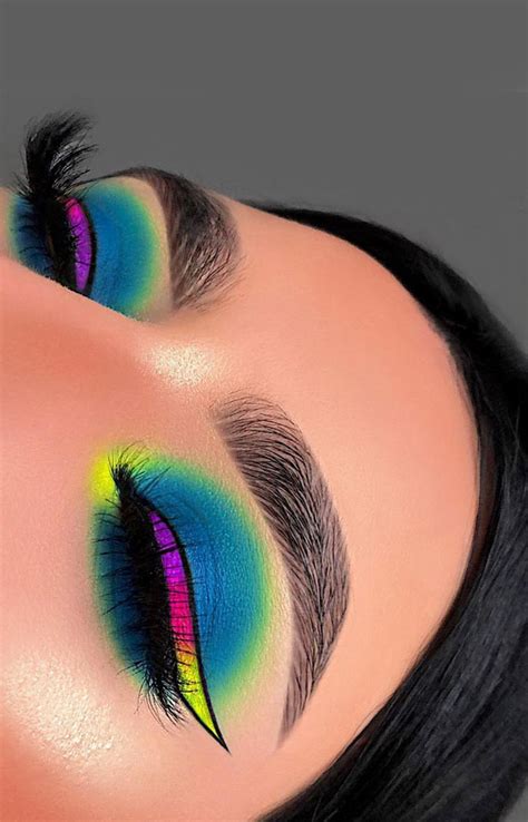 20 Cool Makeup Looks And Ideas For 2021 Neon Liner Makeup Looks