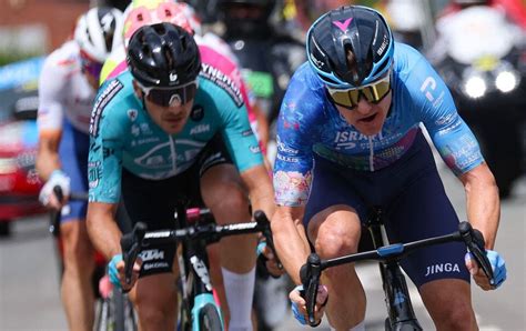 Simon Clarke Wins Crash Marred Stage 5 Wout Van Aert Keeps Tour De