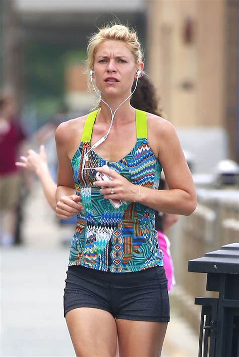 claire danes jogging in new york city gotceleb