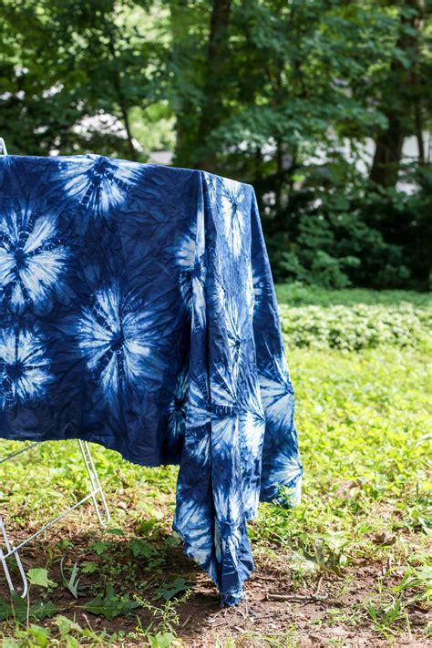 Learning to dye your own fabrics can be a very fun activity that can both provide you with new and unique clothing or textiles but also give new life to dull and faded fabrics. Summer Indigo Dyeing | How to dye fabric, Indigo dye, Indigo