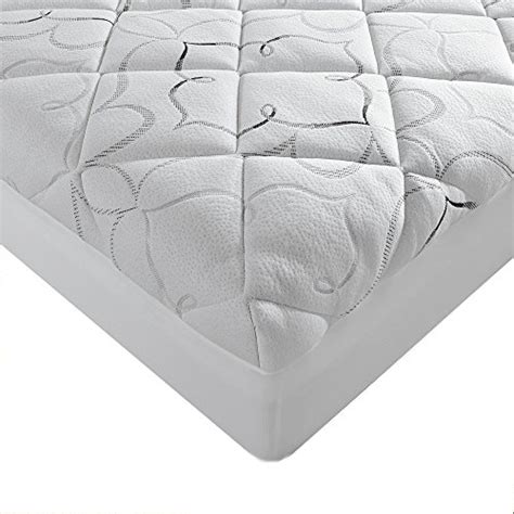 Some memory foam mattress owners complain that memory foam become warm at night, which can be nice in the traditional memory foam: Sleep Innovations Instant Pillow Top - Memory Foam and ...