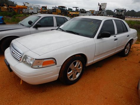 2010 Ford Crown Victoria Car Suv Jm Wood Auction Company Inc