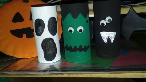 Trabalhos Manuais Halloween Com Rolos De Papel Higiénico - "Halloween" com rolinhos de papel higiênico. | Rolos de papel higiênico