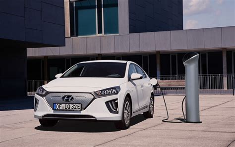 An australian launch is scheduled for above: 2020_hyundai_ioniq_EV_charging_european-spec - The Green ...
