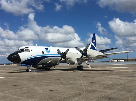 2017 Hurricane Hunters To Visit Dca Airport Aircraft