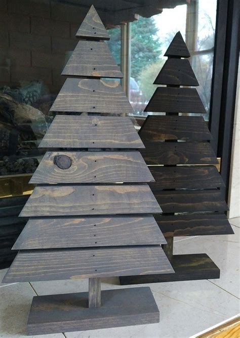 30 Rustic Wooden Christmas Tree