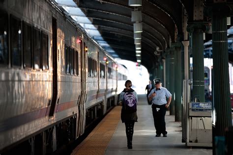 Nj Transit Urges All Riders To Wear A Face Covering