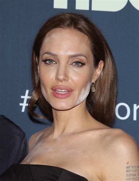 Angelina Jolies Make Up Disaster Daily Dish