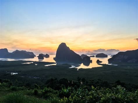 We consider this viewpoint of fundamental importance. Camping at Samet Nangshe Viewpoint in Phang Nga - Lee Marine
