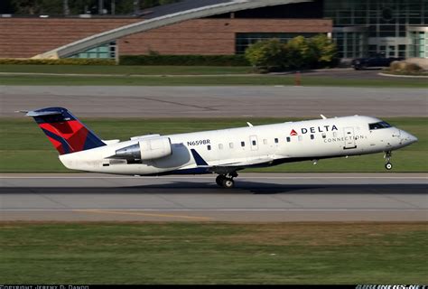 Bombardier Crj 200er Cl 600 2b19 Delta Connection Skywest Airlines