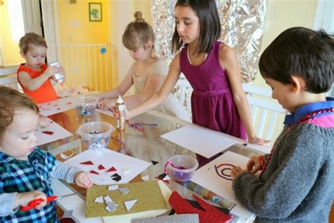 From animal petting parties to pop parties, we've wrapped up 20 of the best kids party entertainment ideas around. A Dinner Party for Kids - Merry About Town