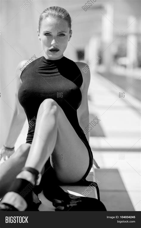 Elegant Sexy Woman Image And Photo Free Trial Bigstock