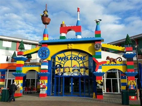Entrance Picture Of Legoland Windsor Resort Hotel Windsor Tripadvisor