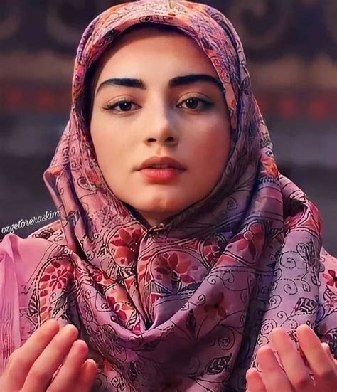 Cantik Banget Ozge Torer Pemeran Bala Hatun Di Kurulus Osman 2 Dalam