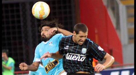 En los enfrentamientos directos entre ambos el balance es favorable al racing club con un 66,67% de las victorias. Sporting Cristal vs. Racing: la derrota celeste en ...