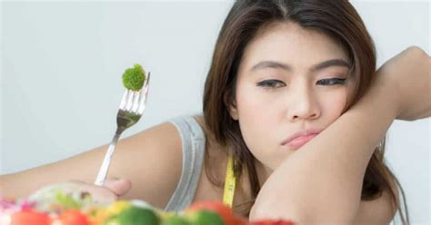 5 major signs of disordered eating