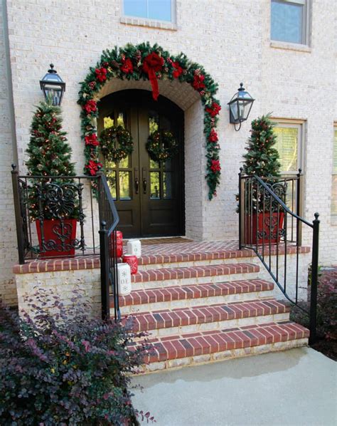 Holiday Tree Planter And Bringing Christmas To The Front Porch
