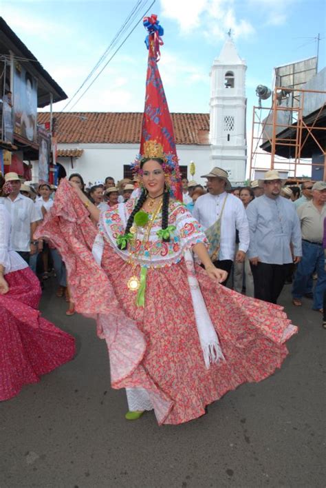 La Pollera De Panam Festival Nacional De La Pollera Estefania Zeballos