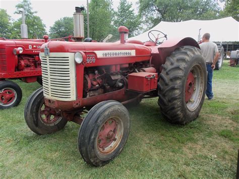 International 650 Standard Tractor Farmall Tractors Classic Tractor
