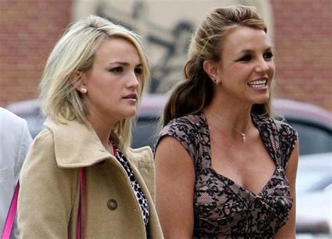 Britney Spears Jamie Lynn Spears Duet The Hollywood Gossip